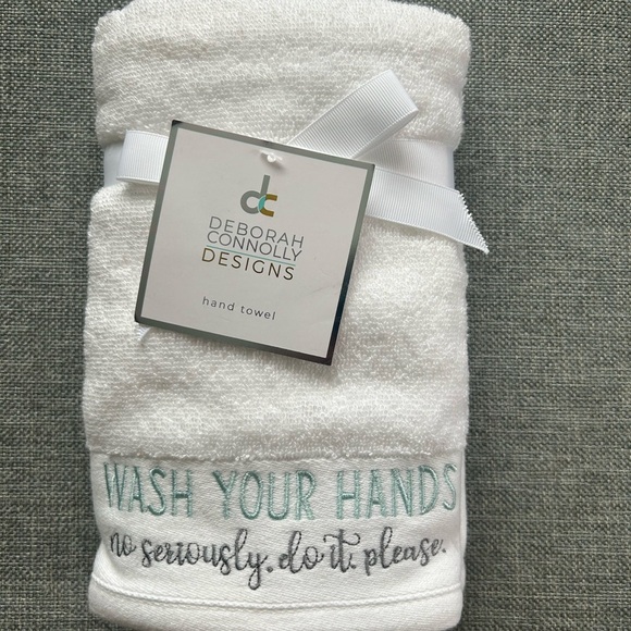 Deborah Connolly Designs Set of 2 Hand Towels embroidered “Wash Your Hands” - Picture 1 of 7